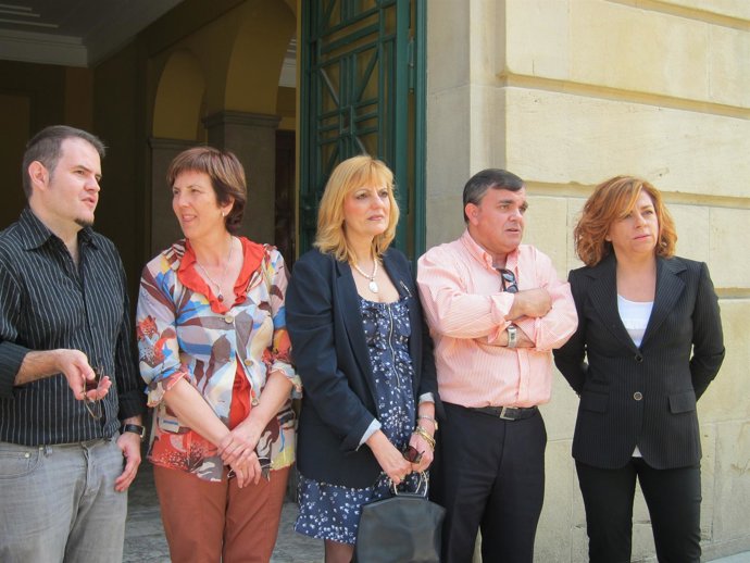 La Diputada Socialista Elena Valenciano En Su Visita A Pamplona.