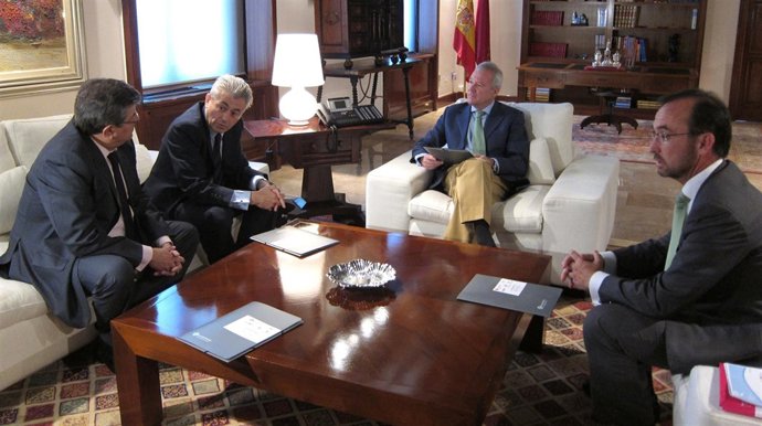 Valcárcel, Junto A Pich, Madrid Y Marín