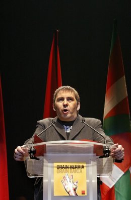 Otegi En El Mitin De Anoeta