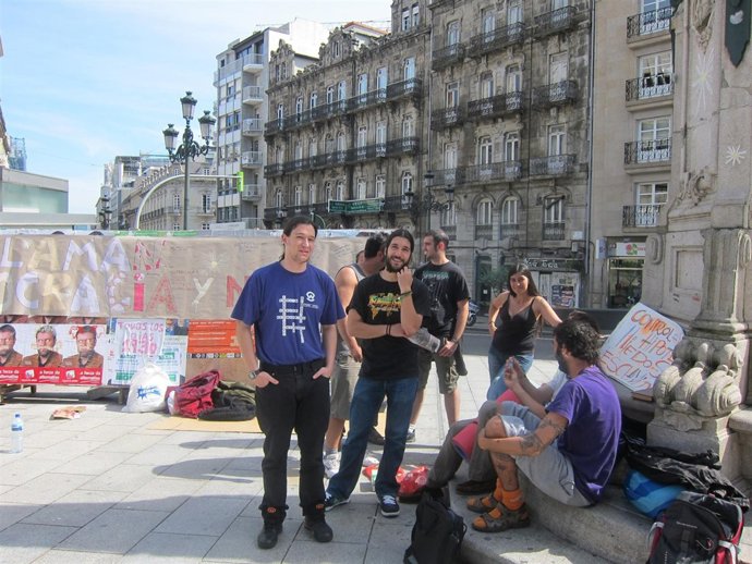 Acampados En Vigo En El Marco De La Iniciativa De 'Democracia Real Ya'.