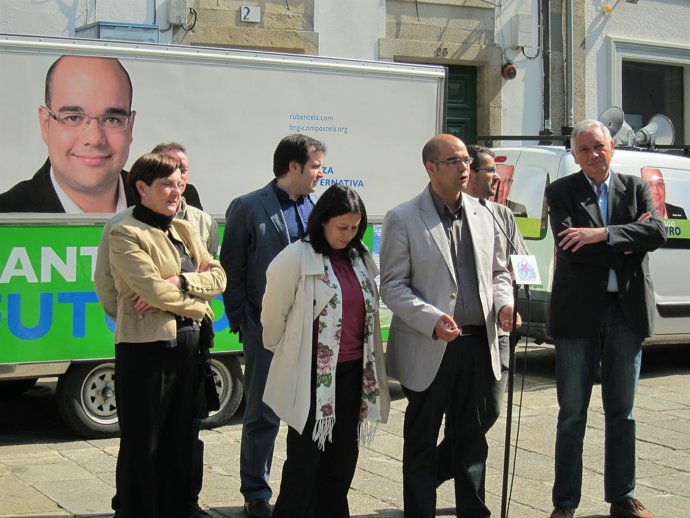 Acto Con El Portavoz Nacional Del BNG (Dcha) En Santiago.