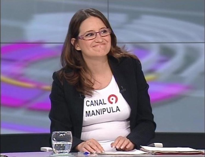 Oltra Luce La Camiseta Durante El Debate