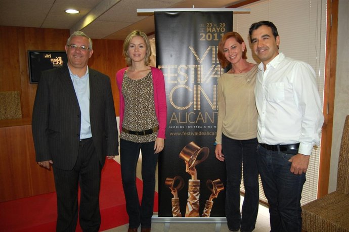 Sonia Alegría Y Laura Chorro Con Pedro De Gea Y Vicente Seva