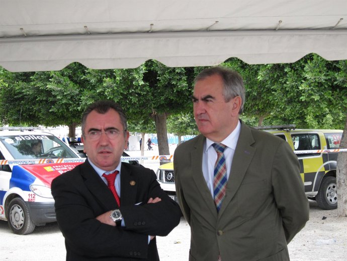 Campos Y González Tovar