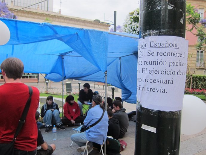 'Indignados De Almería' Esta Tarde En La Plaza Juan Cassinello De La Capital