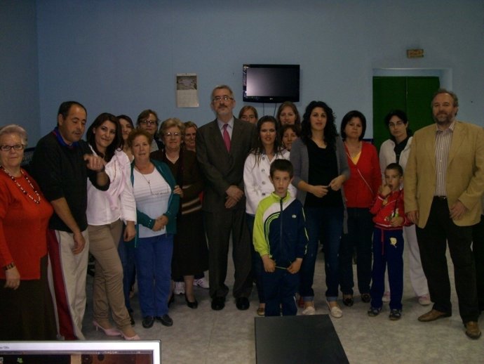 Antonio Ávila En El Centro Guadalinfo De Larva (Jaén)