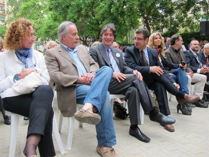 Carretero Junto  A Portabella En Campaña