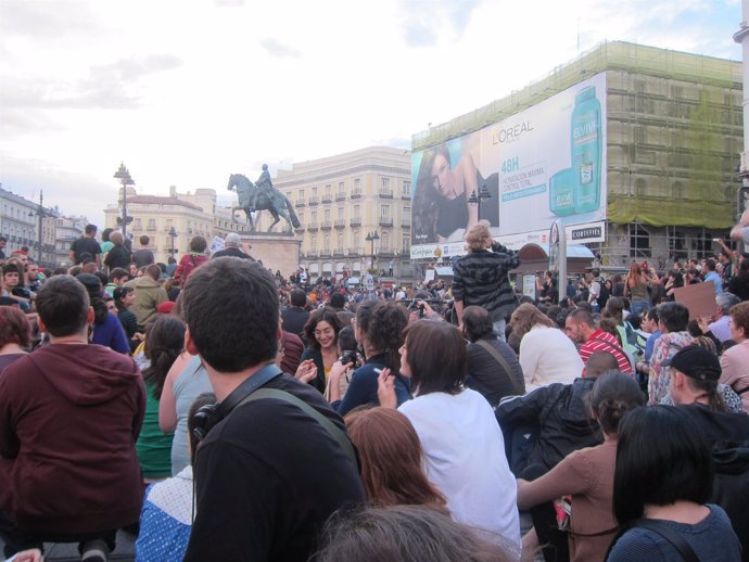 Protestas En Sol Movimiento 15M