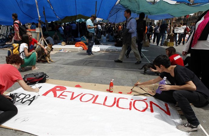 Puerta Del Sol Acampados