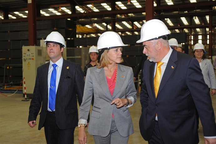 Cospedal Con Casco De Obra