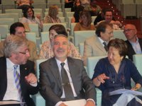 Farjas espera que Pachi Vázquez "reconsidere a súa posición e non siga cuestionando a boa praxe" na prescrición