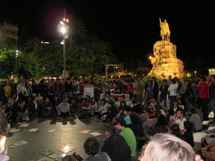 Imagen De Plaza España De Palma Durante La Protesta Del 15-M