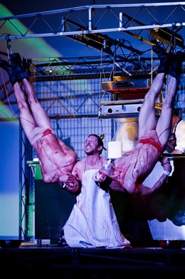 'Degustación De Titus Andronicus', De La Fura Dels Baus