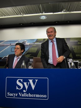 De Pie, El Presidente De Sacyr, Luis Del Rivero