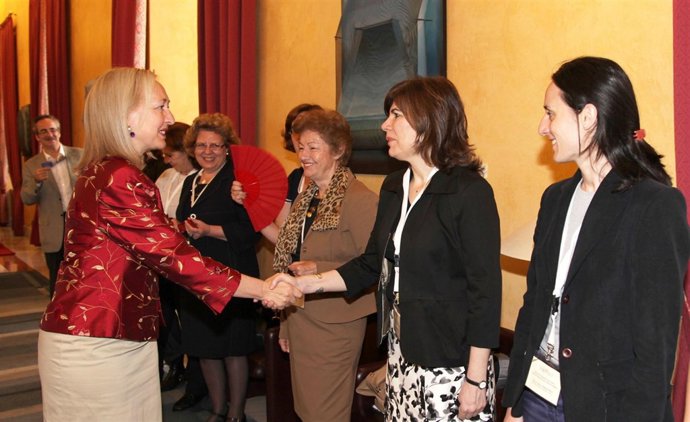 Fuensanta Coves Recibe A Archiveros De Todo El País