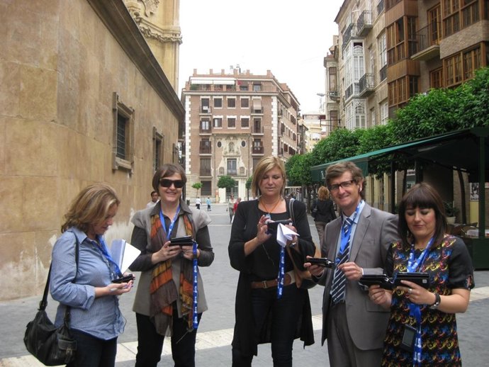 Concejala María Isabel Valcárcel (Centro) Con Nueva Aplicación