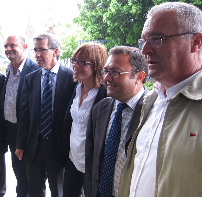 Bernardino León Gross Junto A Gámez Y Heredia