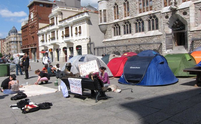 Acampada Del 15M En León