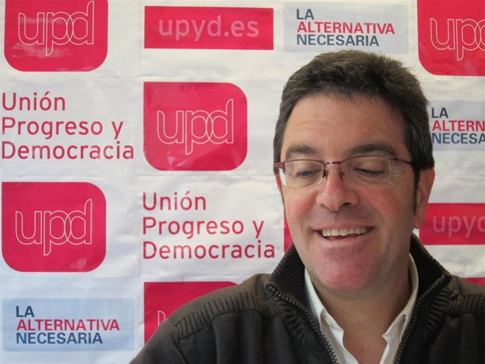 Julián San Martín, Upyd