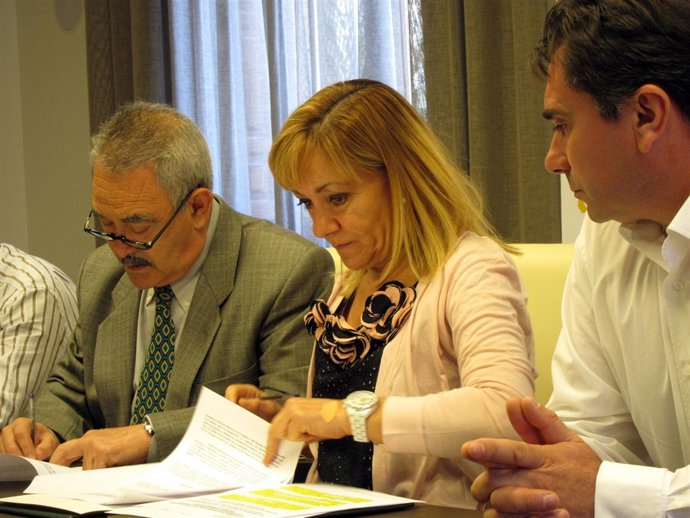 Aspace Y La Diputación De León Firman Un Convenio.