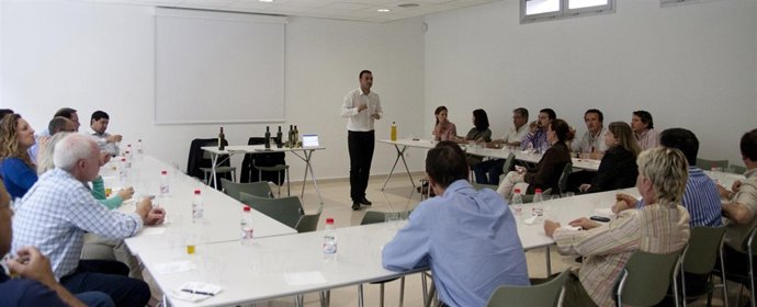 Cata De Aceite De DO Estepa.