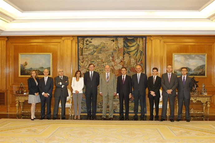 Reunión Del Rey Don Juan Carlos II Con El Patronato De La Fundación Pwc