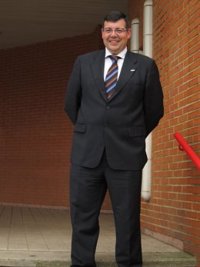 Argüelles critica que el PP promete "todo, de todo y a todos" en una estrategia "desesperada" por ganar