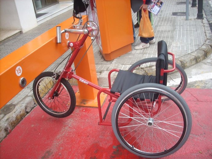 Bici De Alquiler Adaptada Para Minusválidos 