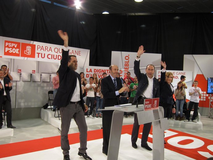 Rubalcaba En Un Acto En Elche