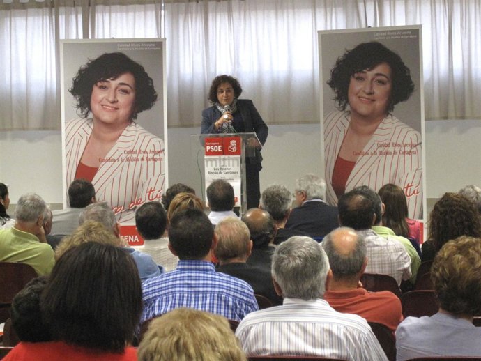 La Candidata Socialista A La Alcaldía Caridad Rives 
