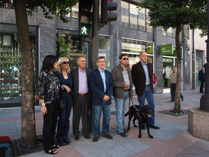  Presentación De Los Dispositivos Sonoros En Semáforos De León