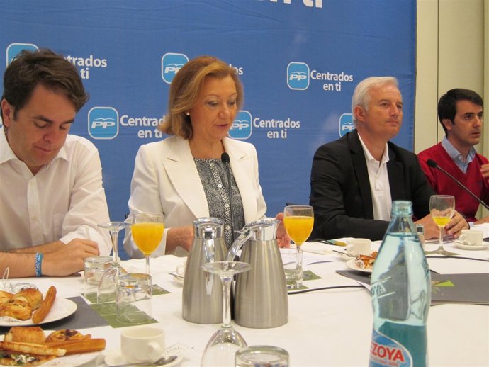 Luisa Fernanda Rudi Y Otros Candidatos Del Partido Popular.