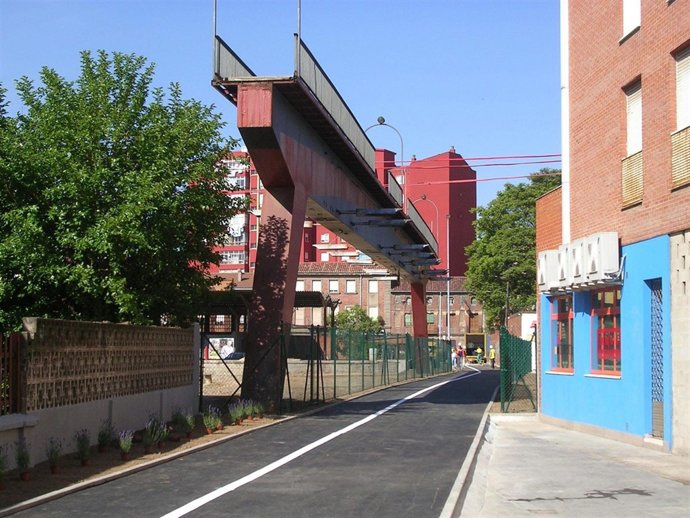 Nuevo Paso Entre Las Calles Astorga Y Gómez De Salazar
