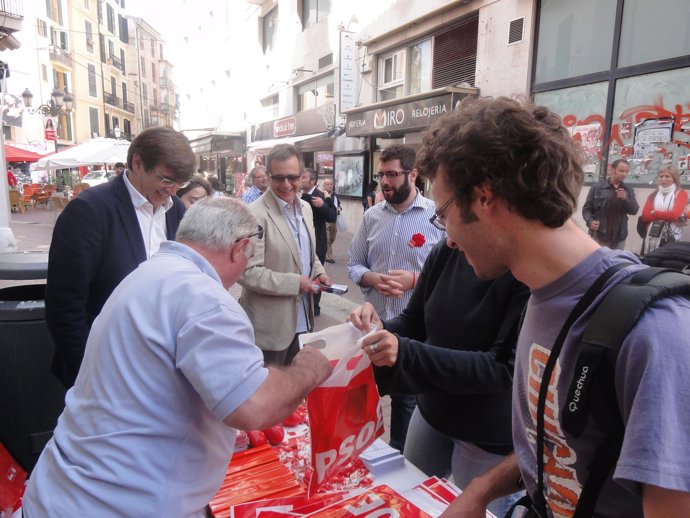 Premsa PSIB PSOE: Antich Demana Als Indignats Que Votin Al PSIB PSOE