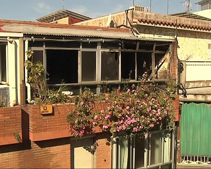 Piso Incendiado En Santa Coloma
