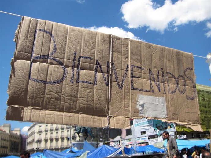 Acampada Sol A Las 13.30 Horas Del Viernes 20 De Mayo