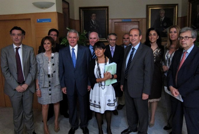 El Consejero De Gobernación Y Justicia, Francisco Menacho, En Málaga 