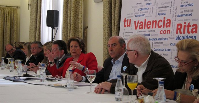 Barberá Hace Balance De La Campaña Junto A Los Miembros De Su Candidatura.