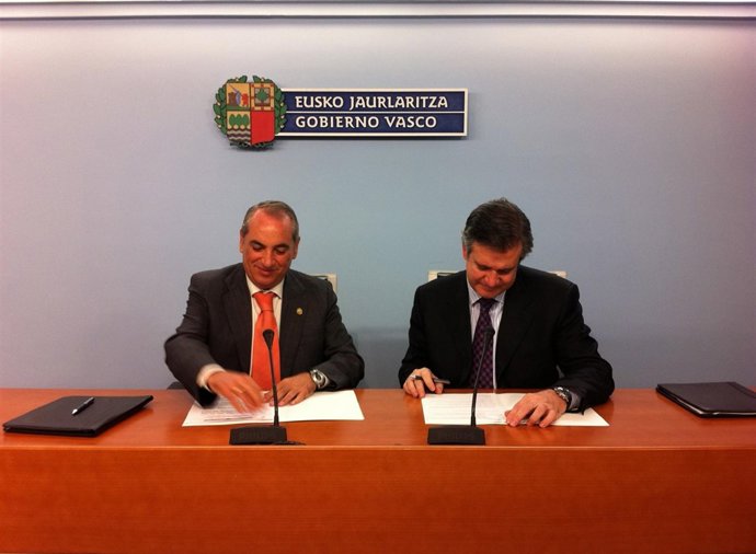 Iñaki Arriola Y Bernabé Unda.