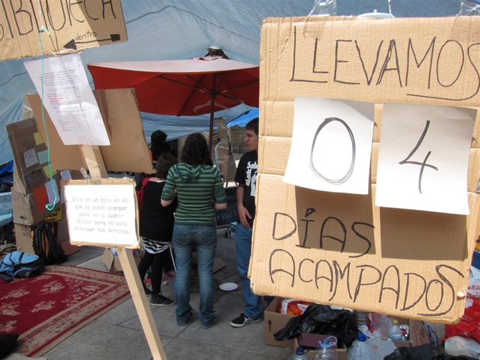 Acampada Del 15M En Salamanca.