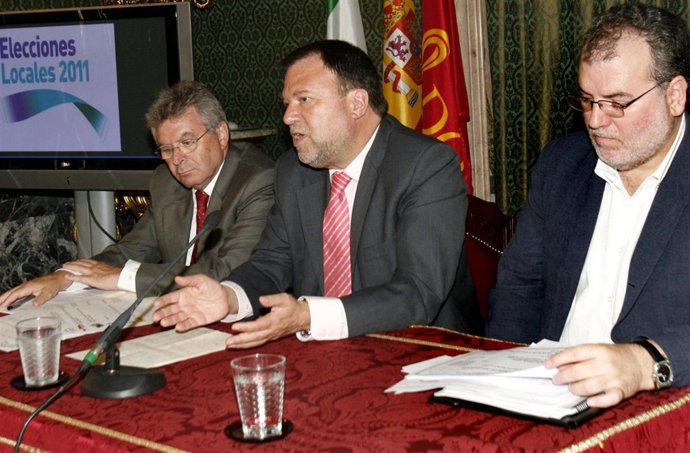 El Alcalde De Sevilla Ofrece Información Sobre Los Dispositivos Electorales