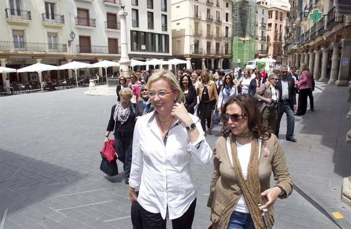 Almunia Y Mayte Pérez En Teruel