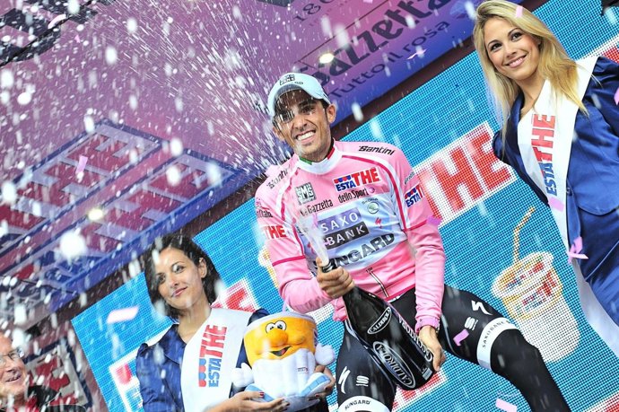 Contador Celebra El Liderato