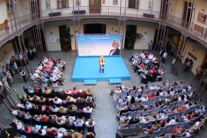Teófila Martínez (PP) En El Acto Del Cierre De Campaña