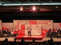 Blanco llama a Feijóo "indecente" e "inmoral" y le acusa de "mentir" sobre los plazos y las inversiones del AVE