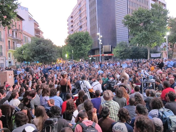 Manifestantes Del 15M En Plama