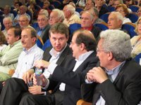 Herrera cree que López se ha rodeado en campaña del camarote de los Marx que sólo "refuerza" la política del PP