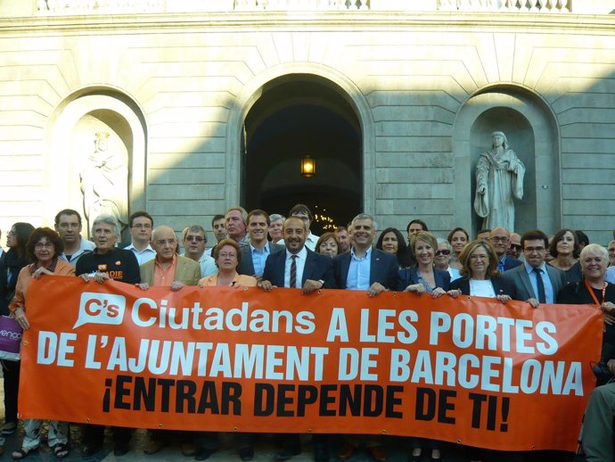 Jordi Cañas Y El Resto De La Candidatura De C's Al Ayto.Barcelona