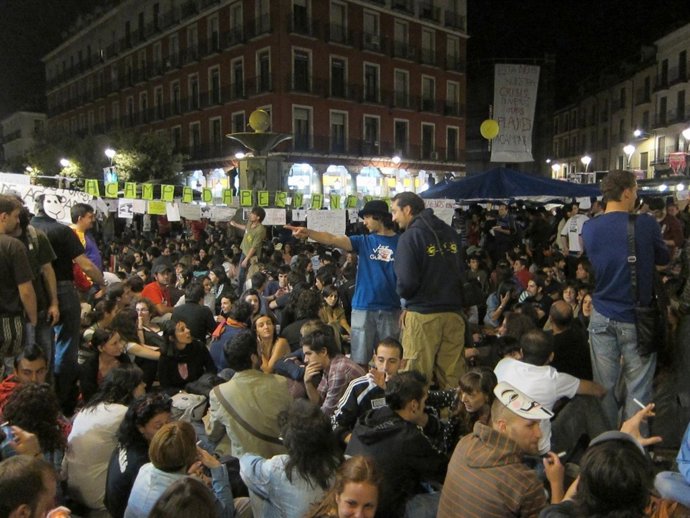 Concentración Del Movimiento 15M