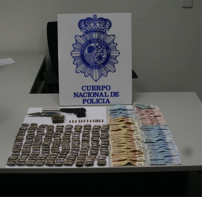 Parte Del Material Incautado A Los Detenidos